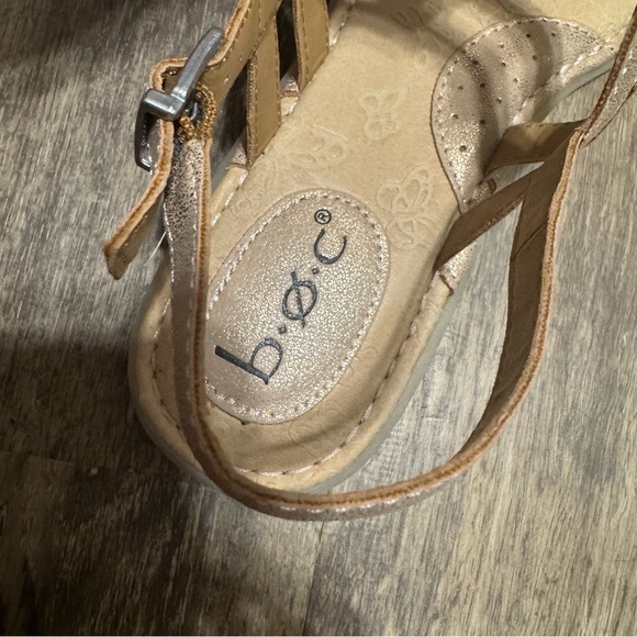 boc Tan Women Sandals - Picture 5 of 5